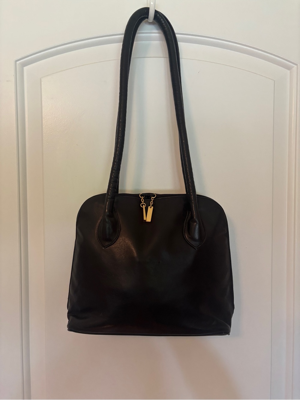 Classic Vintage Black Leather Shoulder Bag